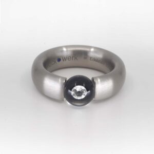 Edelstahlring mit Brillant