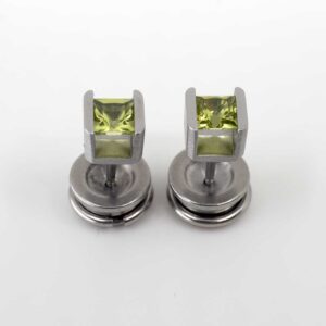 Edelstahlohrstecker mit Peridot